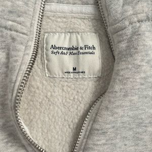 Abercrombie and Fitch Mini Sunday Half Zip